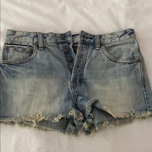 Free people jean shorts light wash